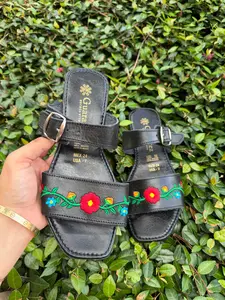Alba Embroidery Huaraches