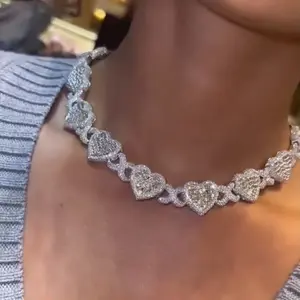 Cuban Chain Necklace Heart Pendant - Elegant Design with Heart Shape and Cuban Chain