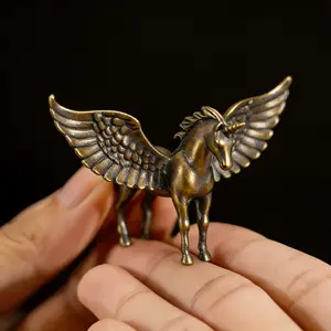 Vintage Brass Pegasus Statue, Double-Winged Mythical Horse Figurine, Fantasy Theme Decorative Art, Decorative Figurines for Home, Office, Café