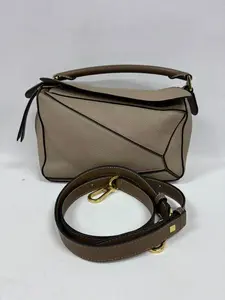 Pre-owned Loewe Leather Crossbody Bags Puzzle Bag Beige With OG Strap 【BF 12Z】