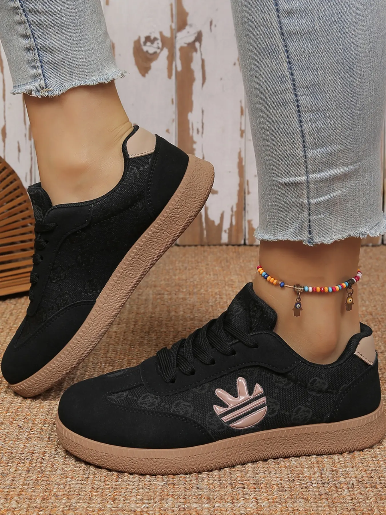 Women's Fashion Casual Comfortable Durable Anti-Slip Low Top Lace-Up Sports Shoes Sneaker, Daily Commute Outdoor Travel Party Dating Leisure Footwear, Casual Athletic Sneakers, Low Top Trainers, Fashionable Casual Sneakers