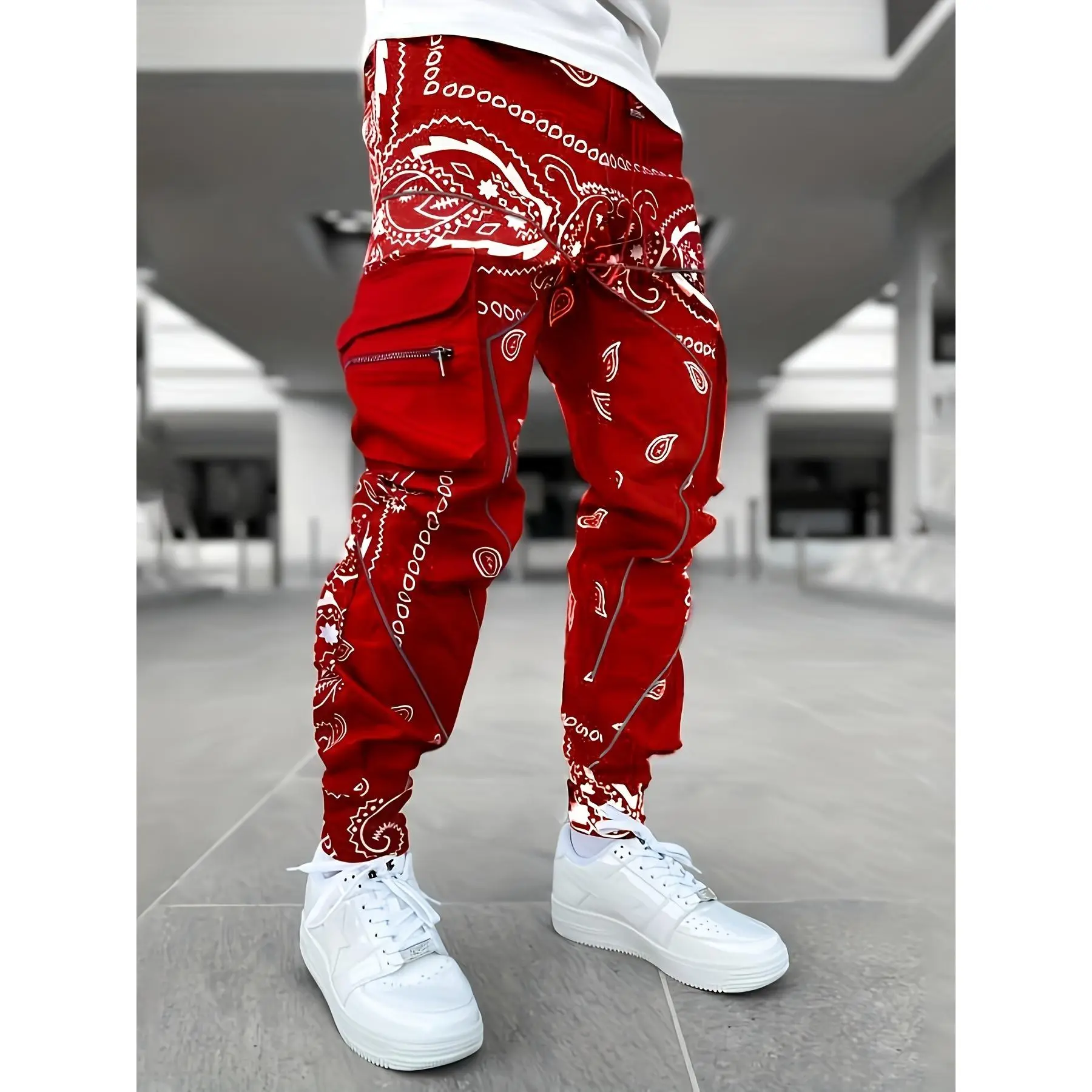 Stylish Men's Paisley Pattern Multi-Pocket Joggers - Comfortable, Breathable, and Functional Casual Sports Pants for Fitness, Gym, and Outdoor Activities - Soft Fabric, Elastic Waistband, and Relaxed Fit
