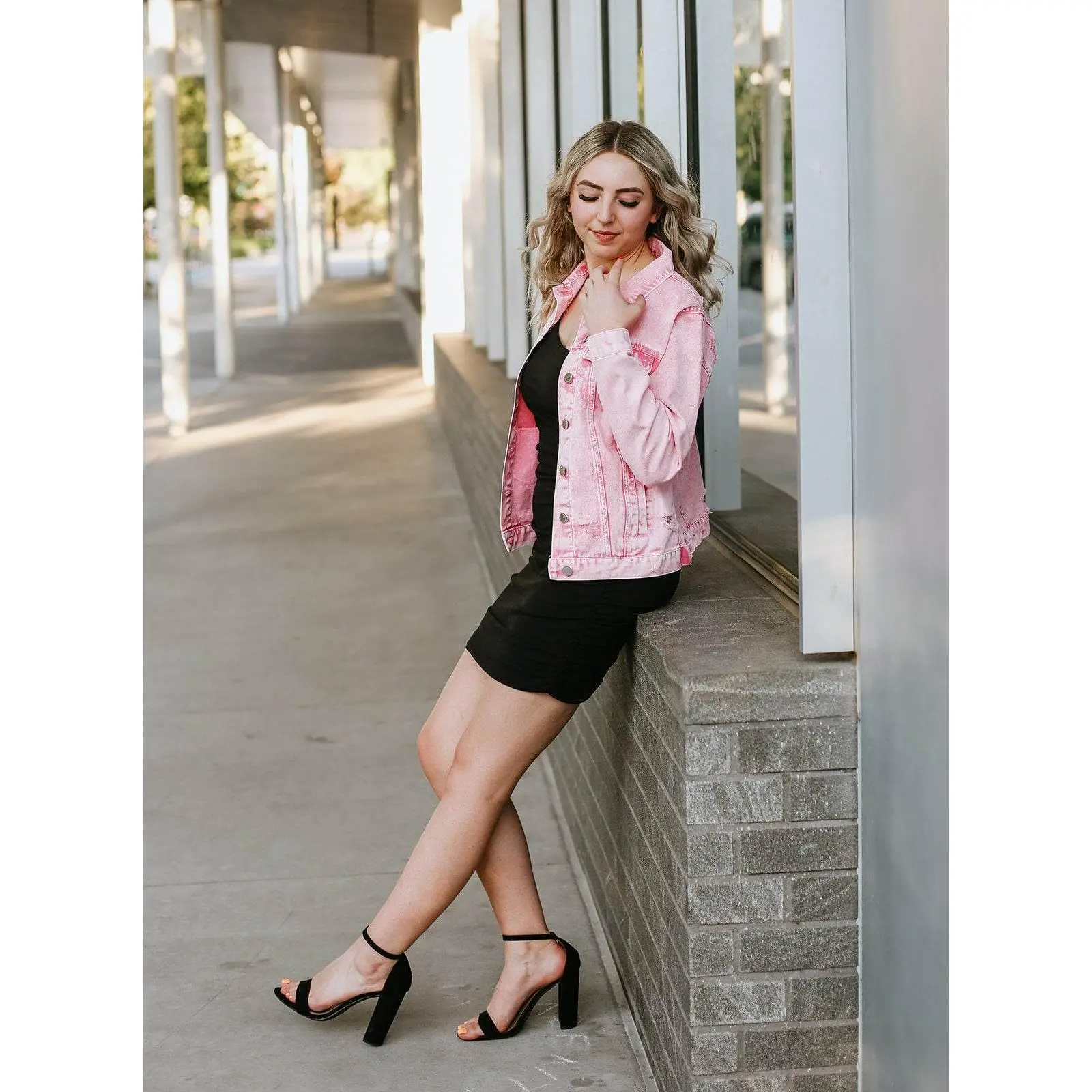 DENIM DISTRESS JACKET // BRIGHT PINK