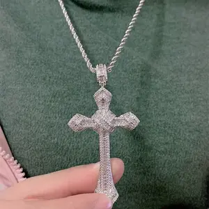 CrossPendantNecklaceinMoissaniteforMenandWomen,CrossPendantin925SterlingSilver,7x4cmHipHopFineJewelry,GiftforChristmas,Valentine'sDay,Mom,Dad,LadiesandGentlemenchainscrossnecklace