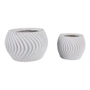 212 MAIN Resin Rounded Garden Planter Set of 2 - 8-12 in., Curved Lines Design, White Large Flower Pot
