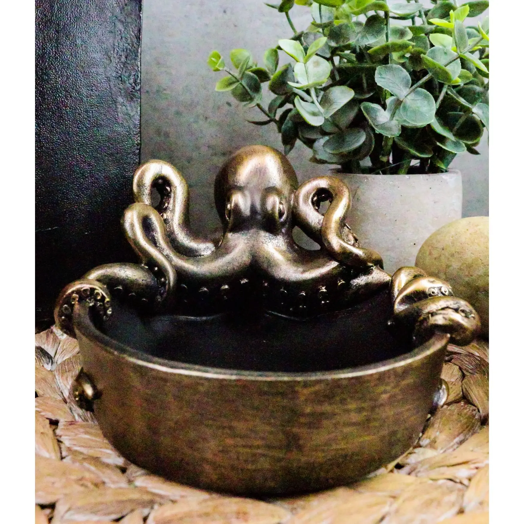 Ebros Round Sea Monster Kraken Giant Octopus Ashtray Art Figurine, 5.5"W Nautical Ocean Decor, Animal Collectibles, Figurines Decor for Home Supplies, Gift