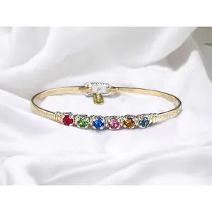 Custom Mothers Birthstone Bracelet Mid-Sized