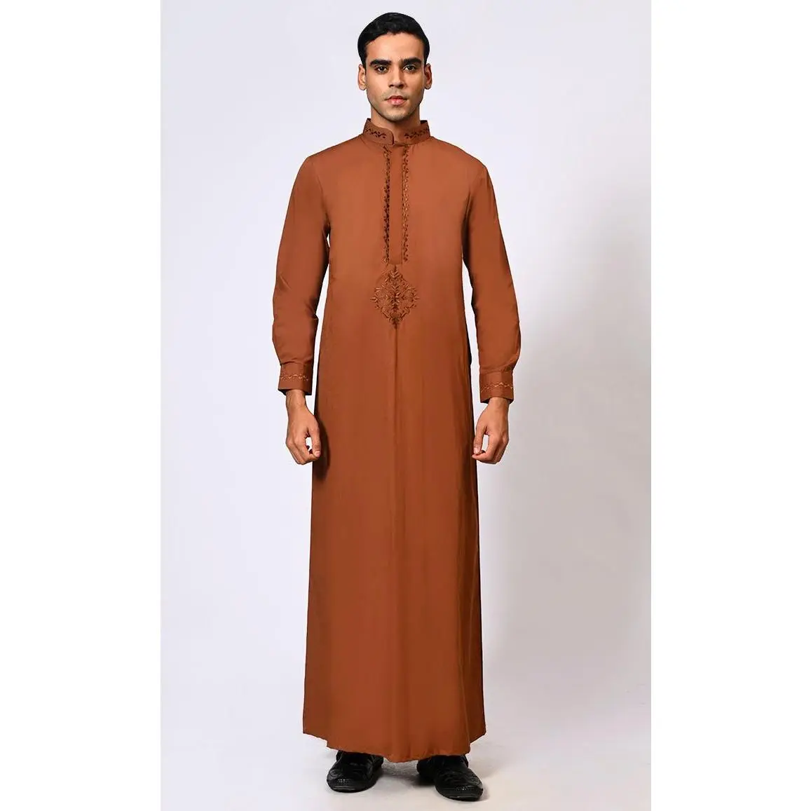 Artisanal Embroidery: Men's Brown Thobe Crafted with Attention to Detail