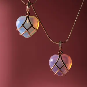 Diamond Castle Necklace - Elegant Jewelry for Girls, Sparkling Princess Pendant Gift for BFF & Girlfriend, Perfect for Every Occasion