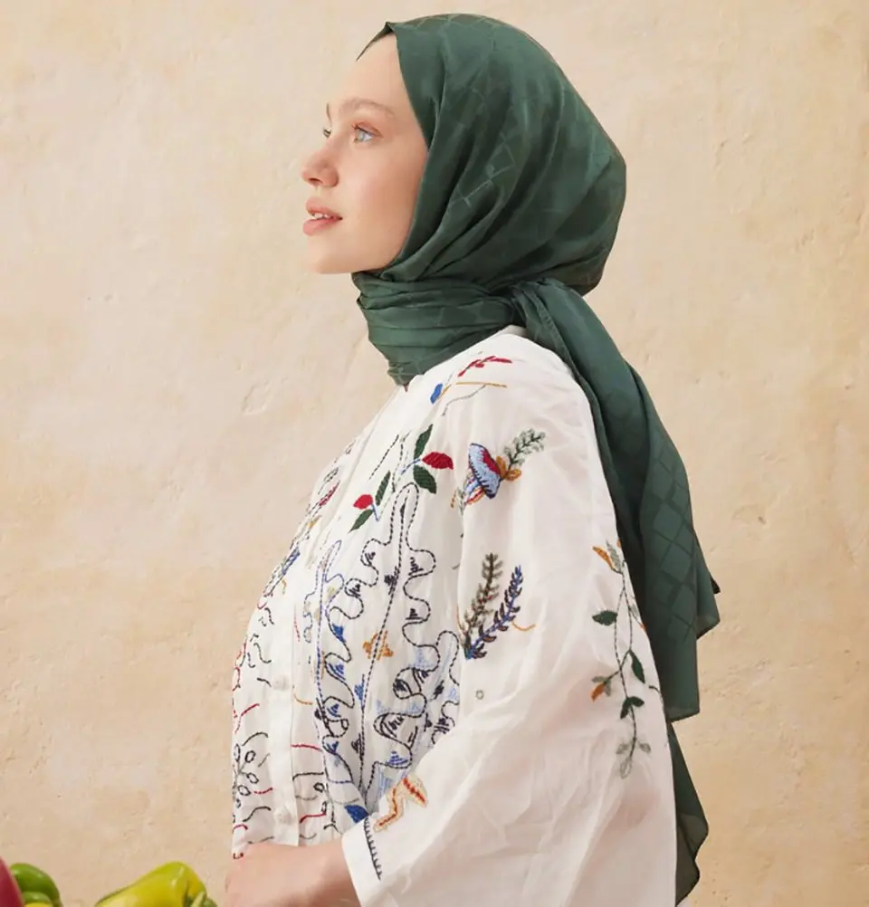 Diamond Jacquard Satin Hijab Shawl - Emerald