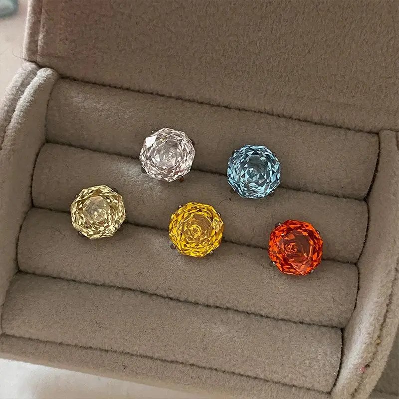 Simple Octagon Stud Earrings in S925 Sterling Silver, 8mm Rose Cut CZ Stone with Thorn Setting, Screw Back Engagement Jewelry, Geometric, Fashion Commuting