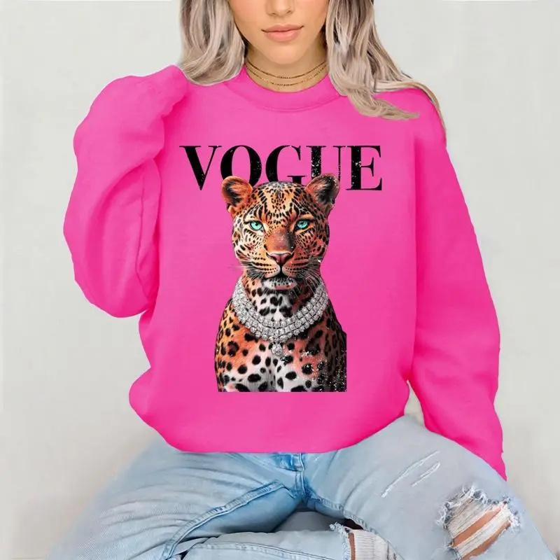 Vogue leopard Crewneck Sweatshirt Gildan Everyday Style Super Soft Unisex Fit Streetwear Graphic Top warm Womenswear Casual Printed Long Sleeved
