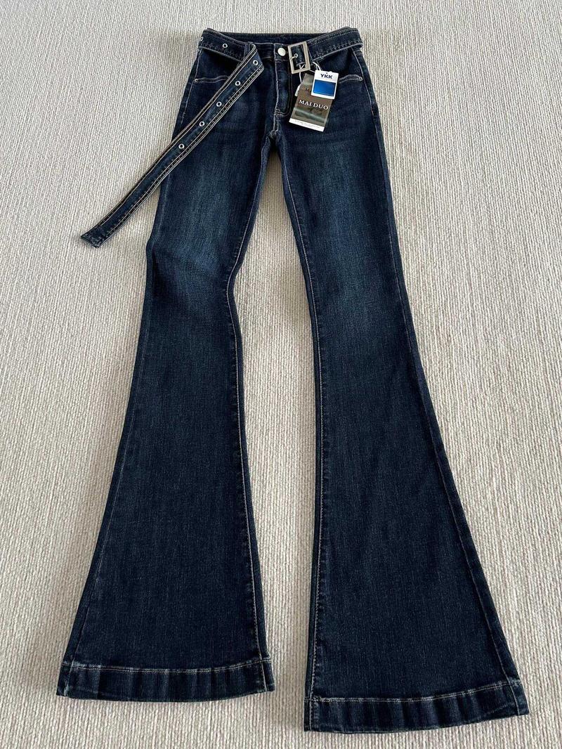 Women's Flattering Bootcut Denim Jeans High-Waisted Slim-Fit Stretchy Fabric Adjustable Belted Waist Leg-Lengthening Silhouette No-Gap Waist for Daily Errands Date Night Casual Chic Outfits