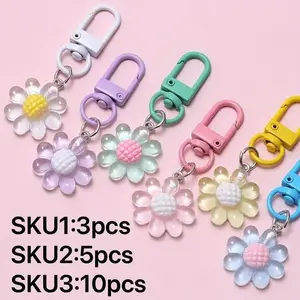 3/5/10pcs Small Flower Keychains, Cute Floral Key Rings, Resin Keychain Gifts, Random Colors, Packaged Decorative Items