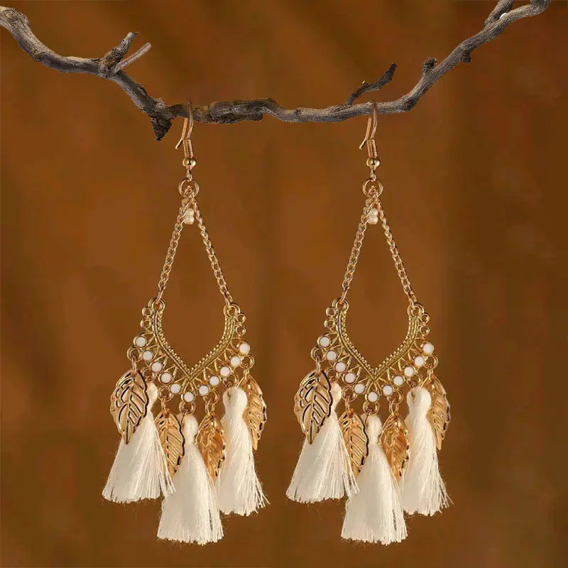 S3756 2 white tassel
