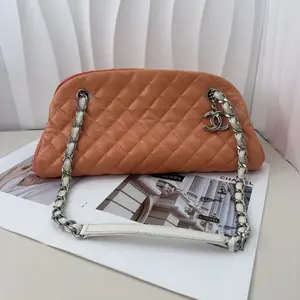 Pre-owned CHANEL As Shown As Shown CUTE COLORFUL SHOULDER BAG