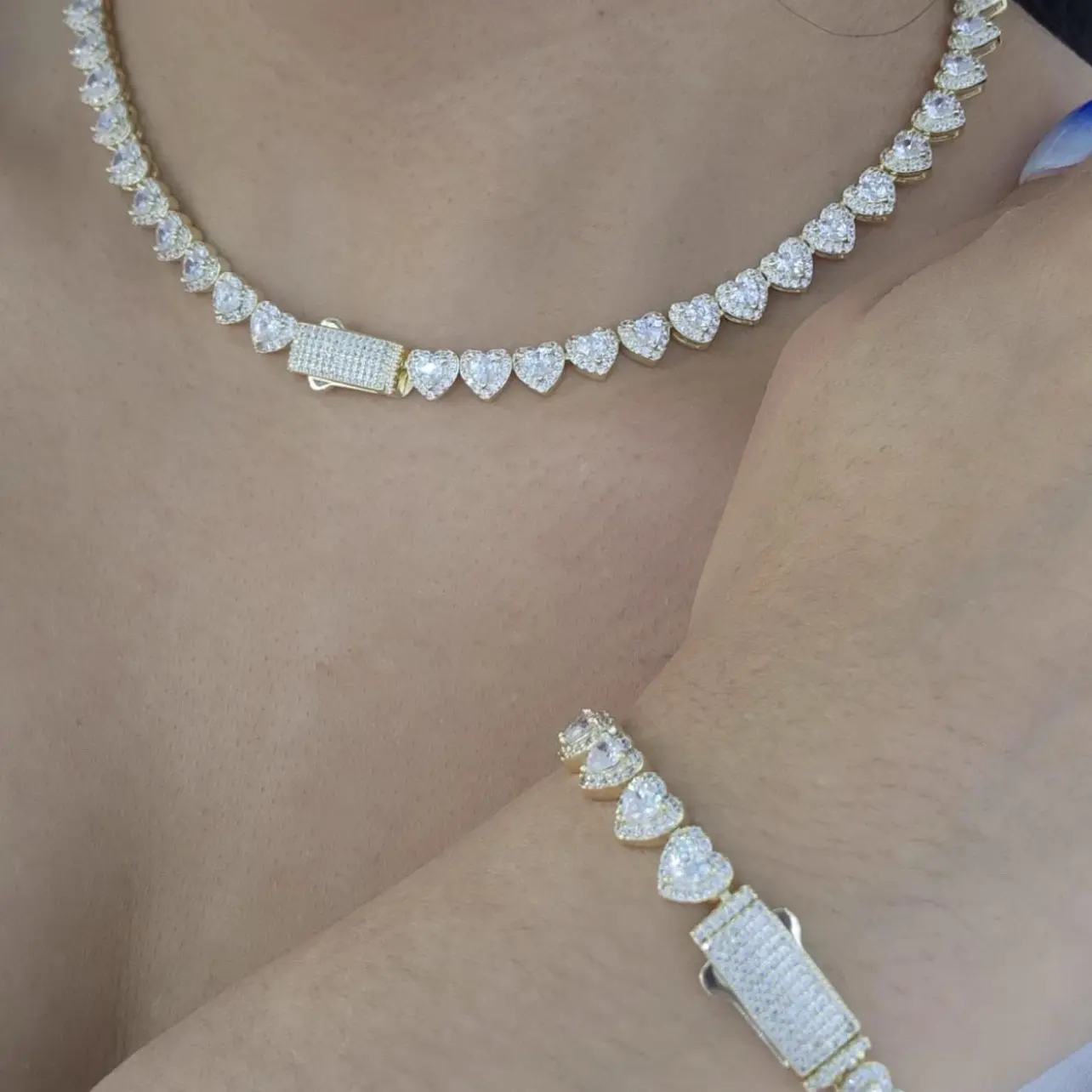 Set de choker de corazon