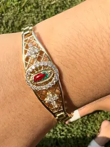 Gold Plated Elegant Virgencita de Guadalupe Bracelet with Stones - Unisex 19cm