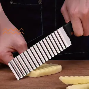 Wolf Tooth Potato Knife, Wave Design, Stainless Steel, Durable & Efficient, Ideal for Restaurants/supermarkets, Easy-To-Use Veggie Cutter