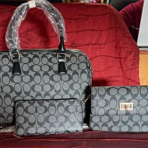 Set of 3 Women's Wallets - Includes Coin Purse, Card Holder & Zipper Wallet - Perfect for Everyday Use