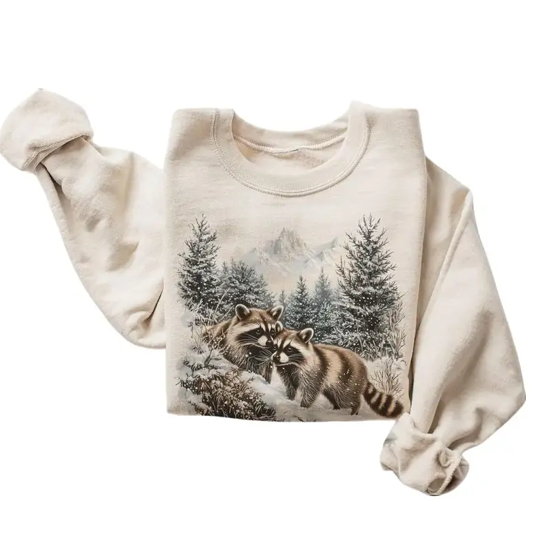 Women's Retro Raccoon Sweatshirt, Casual Long Sleeve Cotton Pullover with 90s Vintage Snowy Forest Animal Print