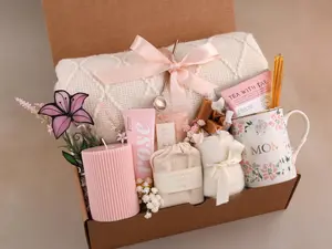 NEW Mothers Day Gift Box, Self Care Gift for Mom, Daughter to Mother Gift, Mother's Day Gift Set Gift Basket, Care Package For Mom