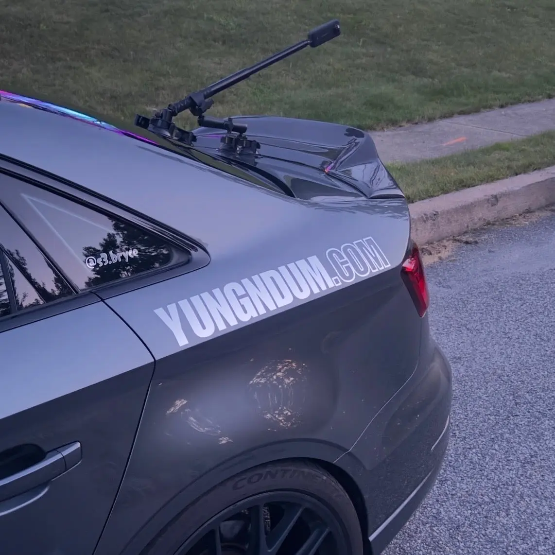 Yung-N-Dum Modern Link Banner, Automotive Car Exterior Decorative Sticker