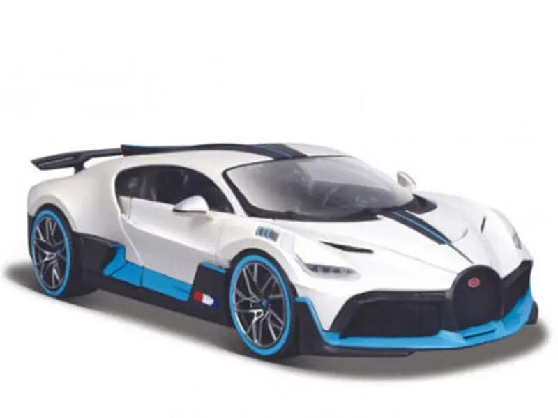 Maisto Diecast Model Car 1:24 Bugatti Divo Satin White Collectible Sports Car with Free Wheel Action & Openable Doors 31526W