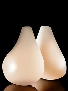 Invisible Strapless Sticky Silicone Bra for Women, Casual Sexy Push Up Design, Three-quarter Cup for Summer Dresses, Perfect for Deep V Neck and Strapless, Wireless Strapless Bra