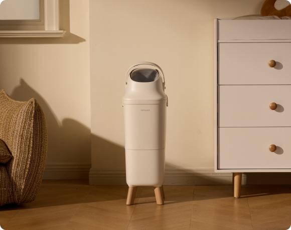 Diaper Pail – Odor-Locking Waste Disposal for the Modern Nursery Designed for parents navigating the daily realities of diaper changes, this diaper pail transforms how nurseries manage waste. DP01