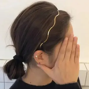 Minimalist Solid Color Wave Headband for Women Thin Metal Zig Zag Headband Non Slip Casual Daily Party Hair Accessories