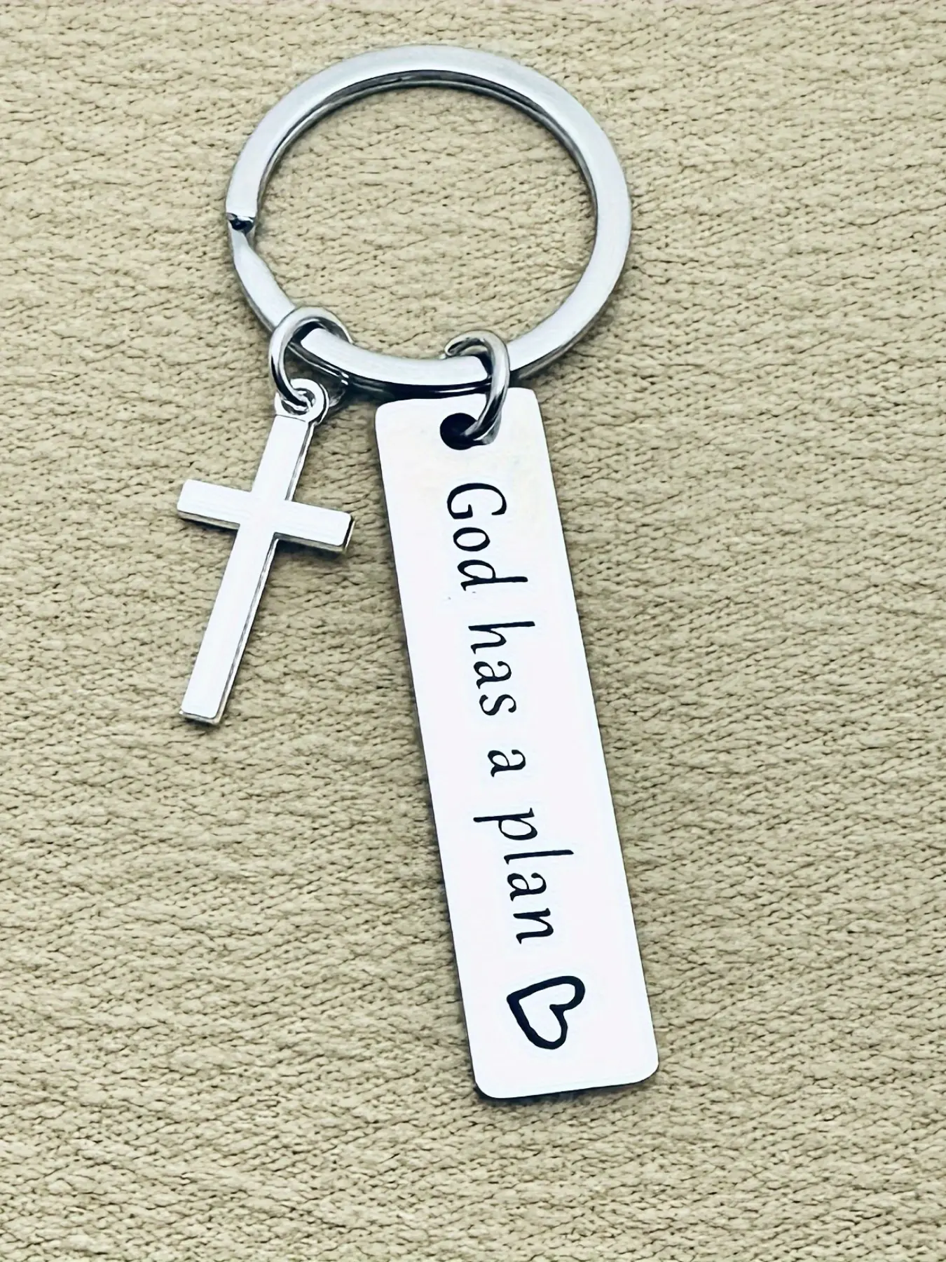 Stainless Steel Keychain, Christian Gift Keychain With The Engraving 'God Has A Plan' For Baptism, Christmas, Easter, Birthday, First Communion, Keychain For Bags, Keychain For Purse, Key Accessories