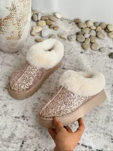 Women's New Snow Boots, Fur Boots, Shiny Sequins Fashion Design, Warm and Comfortable, One-Piece Easy Wear, Suitable for Autumn and Winter, Winter Warm Shoes