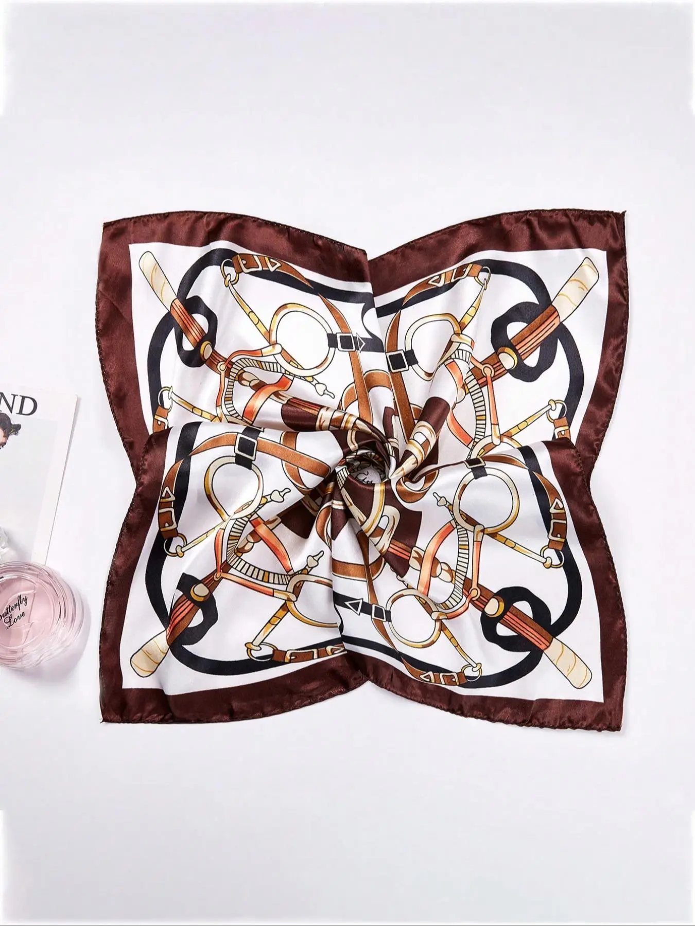 Elegant Silk-Like Printed Bandana with Metal Chain Clasp, 50cm Square Scarf for Women, Stylish Gift & Daily Accessory