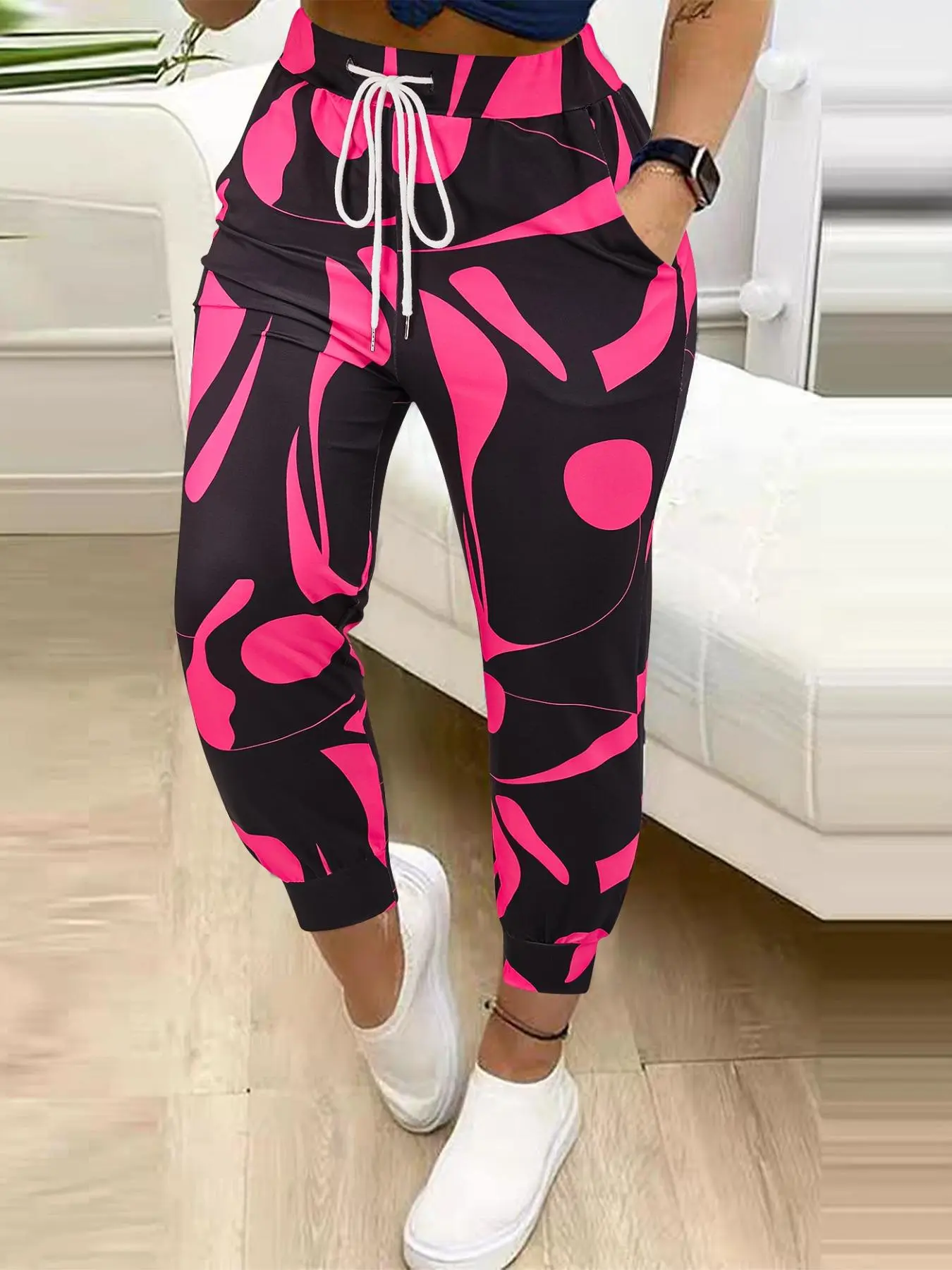 [Plus Size] All Over Print Pants, Casual Streetwear Pants, Casual Comfy Trousers for Daily Wear, Women's Bottoms for All Seasons, Casual Chic Bottoms, Stretchy Bottom
