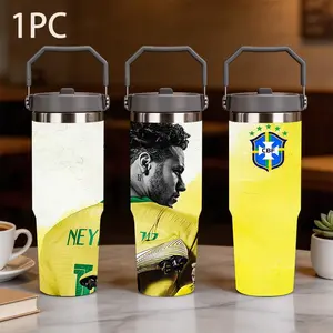 1pc 30oz portable thermos cup with the portrait of soccer player Neymar on the side of the Brazil team jersey, beige old texture background color with CBF emblem of the Brazilian Football Federation, with a sealed lid, large capacity sports water cup