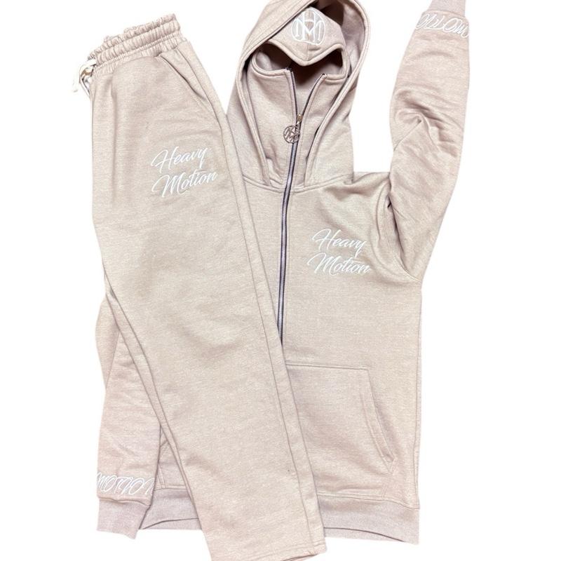 Move Free Sweatsuit - All Seasons Hooded Zip-Up Sweatsuit for Year-Round Wear Comfortable Fit Versatile Use Workout Set
