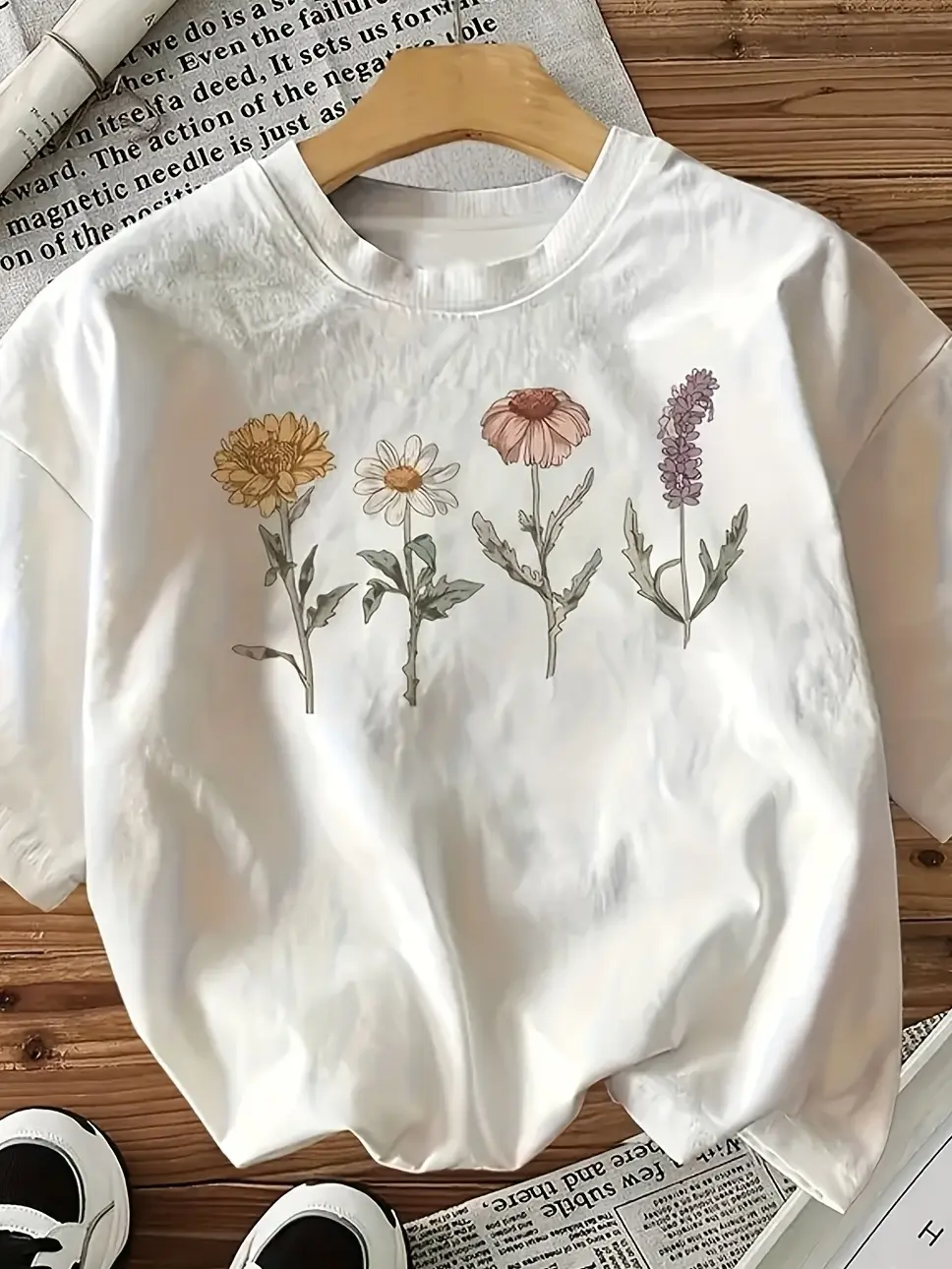 Floral Print Vintage T-Shirt Suitable For Spring And Summer Round Neck Short Sleeve Tops Ladies Clothing