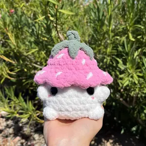 Crochet chunky mushroom boi