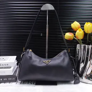 Pre-owned PRADA Calfskin Shoulder Bags Aimee Black Shoulder Bag T10351829