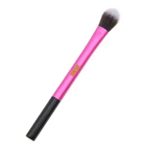 Setting makeup brush