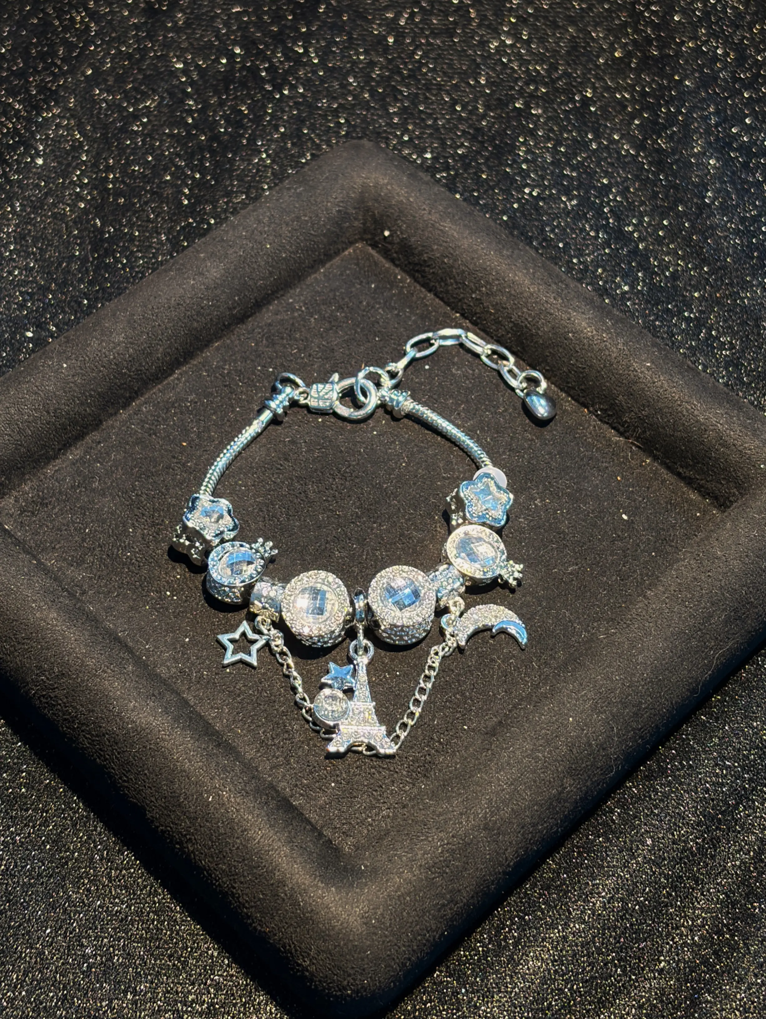 Silver Tone Clear Crystal Charm Bracelet for Women, Eiffel Tower Star Moon Pendant Beaded Snake Chain Bracelet, Sparkly Rhinestone Stackable Hand Jewelry, Elegant Bracelet for Daily Party Wear Gift for Her