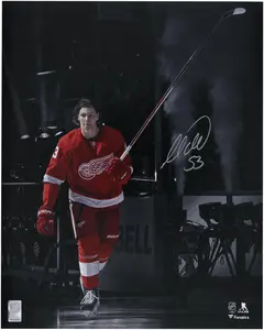 Moritz Seider Detroit Red Wings Autographed 16" x 20" Red Jersey Pregame Photograph - Fanatics Authentic Certified