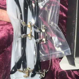 Frameless Reading Glasses with Clear Lenses, Diamond-Cut Edges & Fashion Metal Temple Decor, HD Vision for Reading, Computer Gaming, and Street Style, Unisex Women/Men Daily