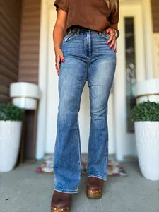 Judy Blue HW Pocket Embroidered Bootcut-med wash