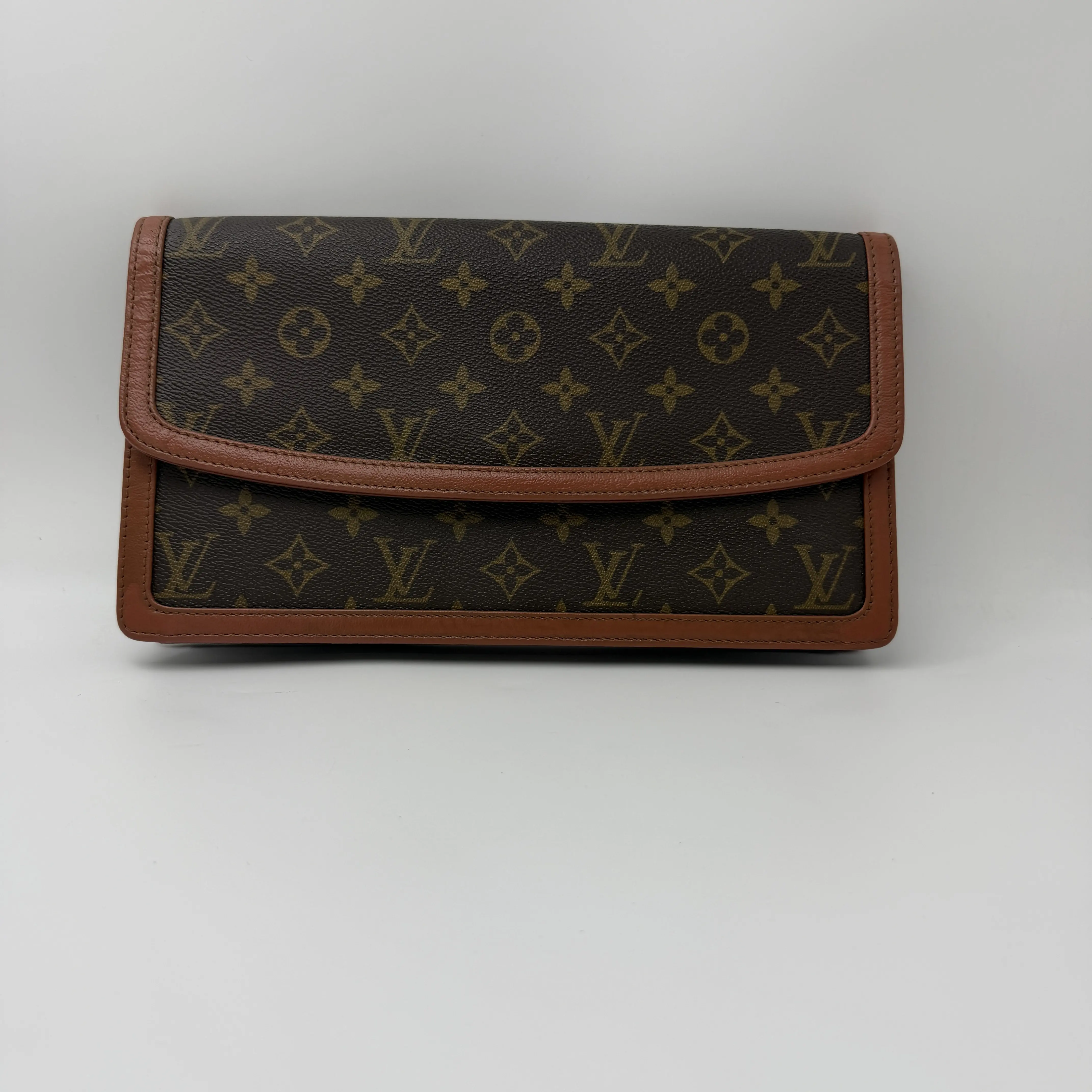 Pre-owned Louis Vuitton Monogram Envelope Clutch