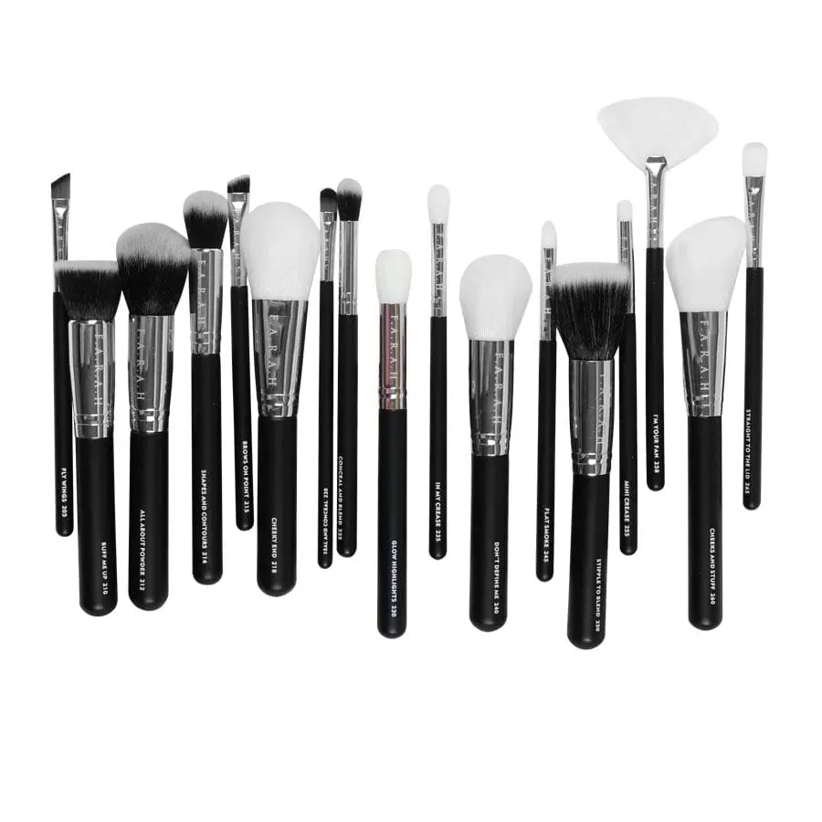 Deluxe Edition 17 Complete Face Set - Includes 17 Facial brushes for a complete face makeup look