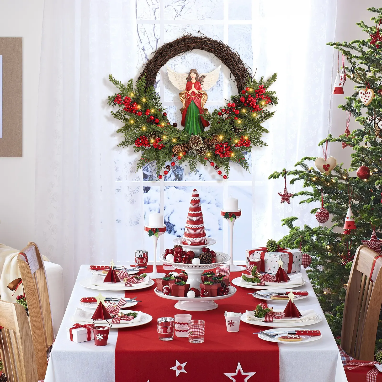 24" Battery Operated Christmas Wreath with 30 LEDs, Angel Berry Design Indoor Outdoor Decor