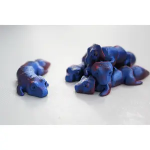 Colorshift Blue Red Happy Little Gecko Flexi Desk Decor Perfect Gift Flexible Color Changing Ornaments 8cm x 3cm x 2cm