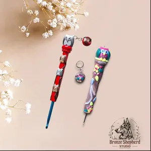 Polymer clay marbled fall colorful owl crochet hook matching stitch marker / owl crochet hook / floral crochet hook knitting accessory